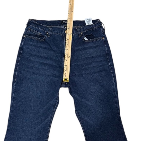 True Religion High Rise Flare Size 29 - Picture 4 of 6